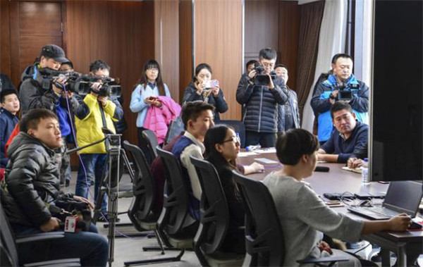 来自吉林省市的多家媒体记者了解东北亚微电影节进程.jpg