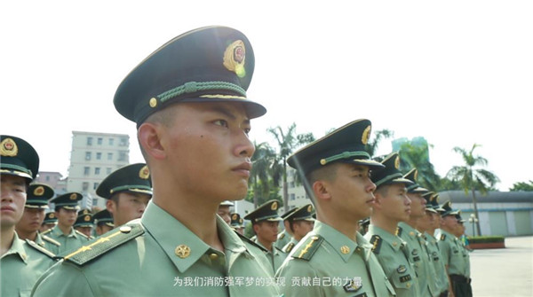 强军的一道杠 剧 照.jpg 强军的一道杠 剧 照.jpg